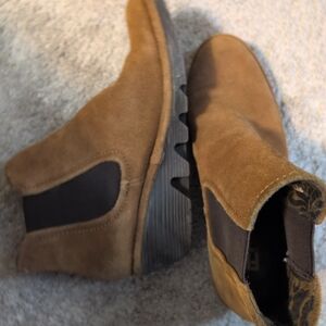 Fly London Men's Tan Suede Boots